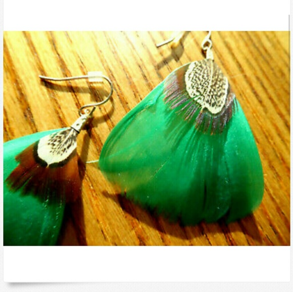 PEACOCK FEATHER Earrings Green Brown Goldtone boho - Picture 4 of 4